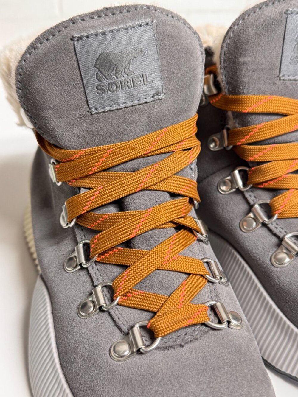 Sorel Out N About III Conquest Size 7 - Gray Orange White - Womens - Picture 6 of 8